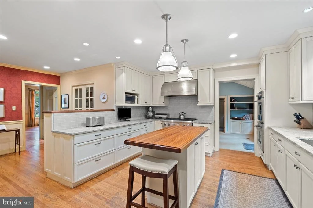 Photo of 1033 SWINKS MILL ROAD