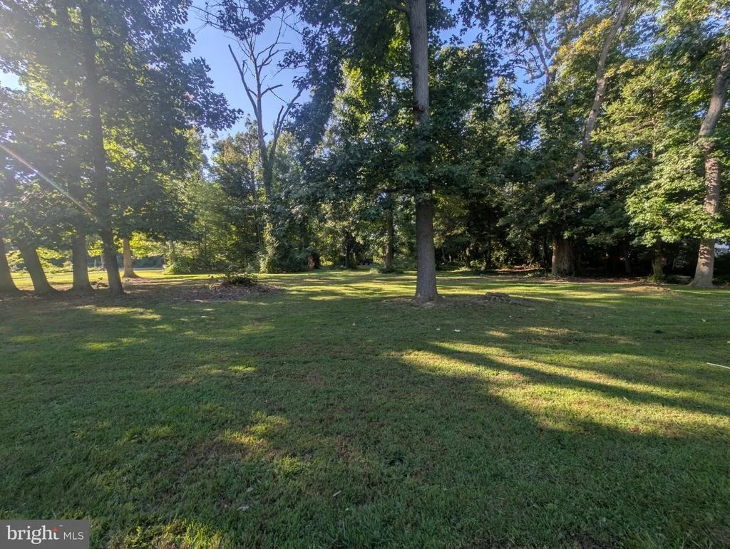 Photo of 2911 WILLOUGHBY BEACH ROAD