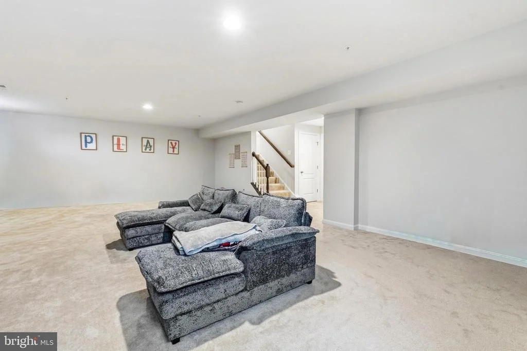 Photo of 2413 BELDEN LANE