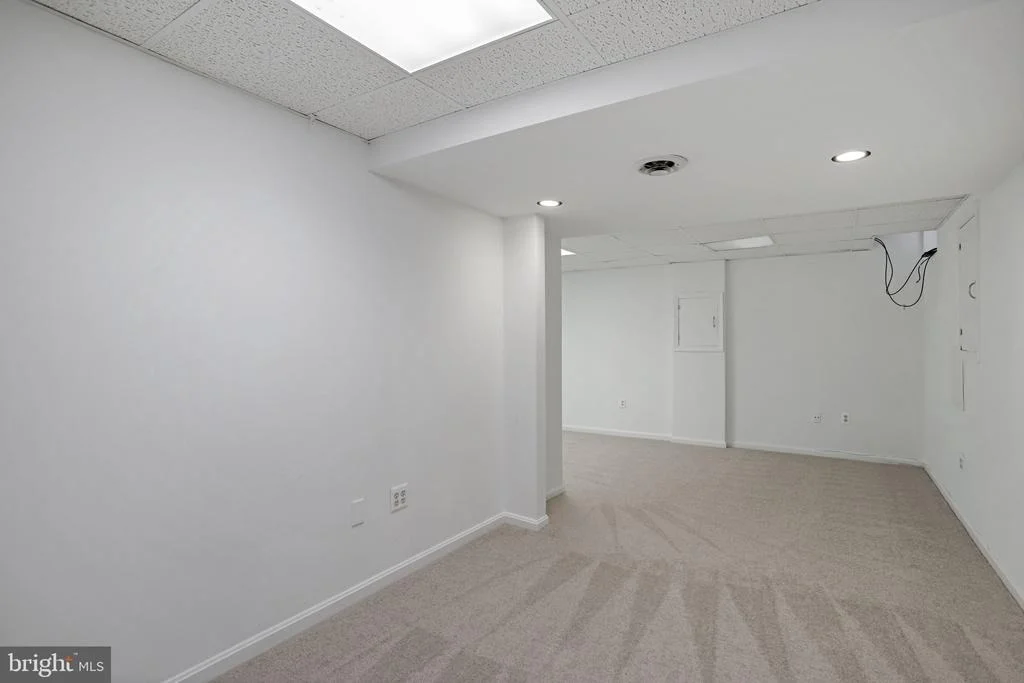 Photo of 2002 JONATHAN DRIVE