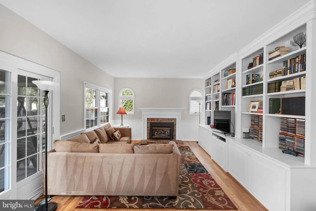 Photo of 4229 THORNCROFT TERRACE