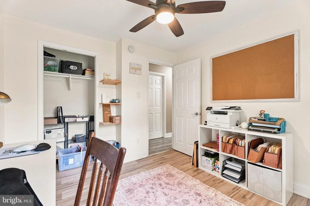Photo of 6921 UNIVERSITY DRIVE