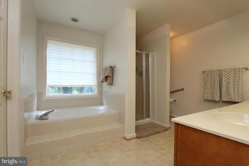 Photo of 18019 BILNEY DRIVE