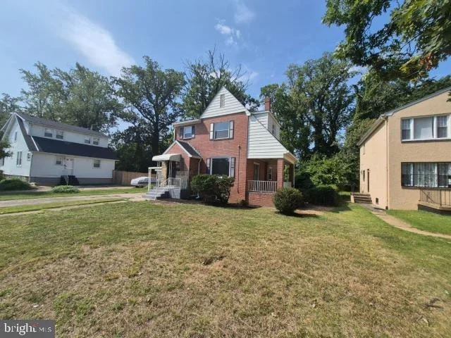 Photo of 4010 ARAGON AVENUE