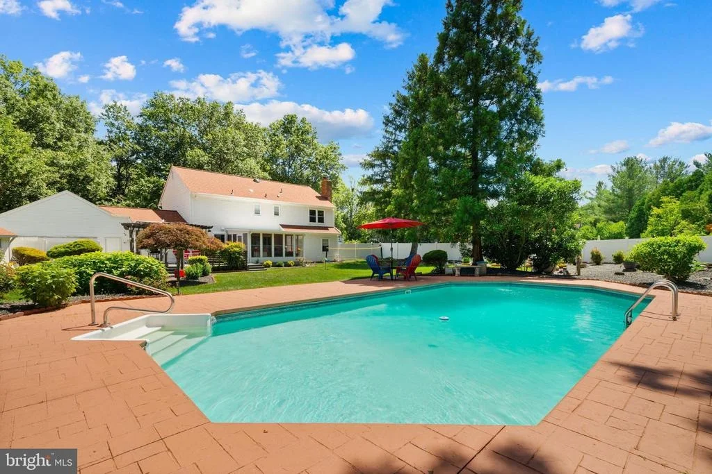 Photo of 1 W CARTWRIGHT DRIVE