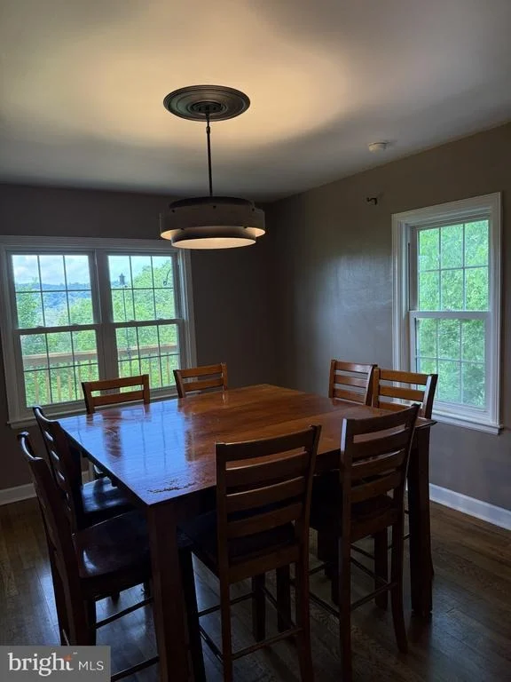 Photo of 32 FAIRFAX DRIVE