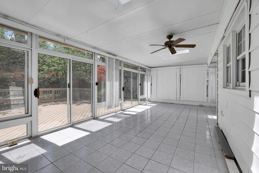 Photo of 833 LOXFORD TERRACE