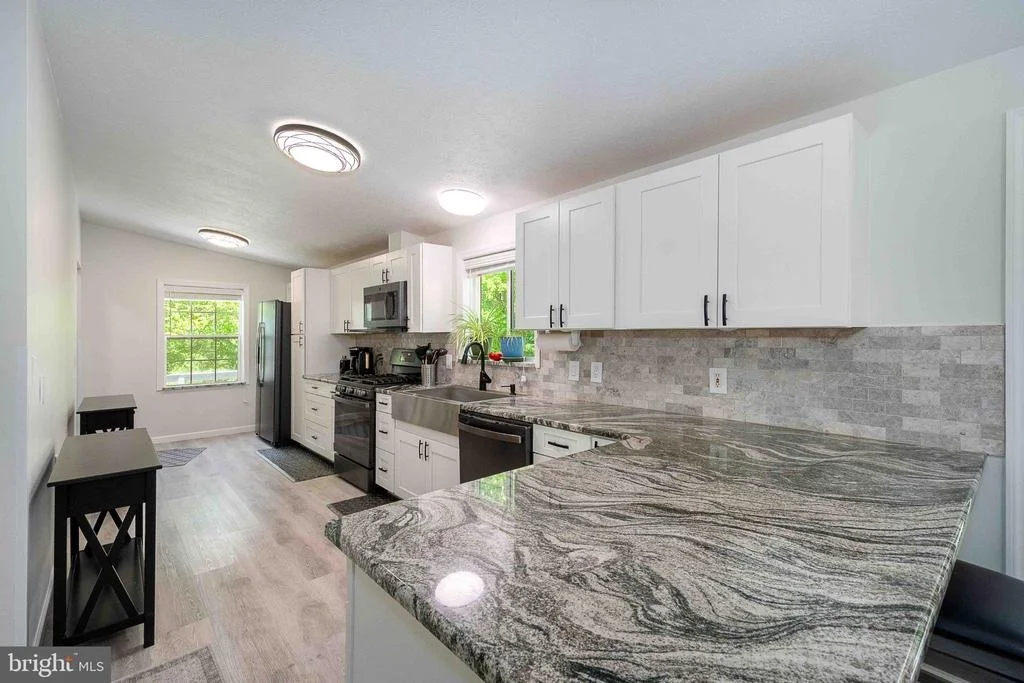 Photo of 511 HILLTOP ROAD