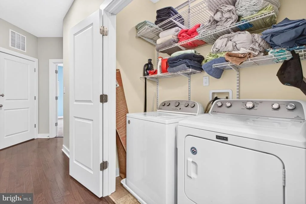 Photo of Unit D2 at 29104 STRIPER HARBOR
