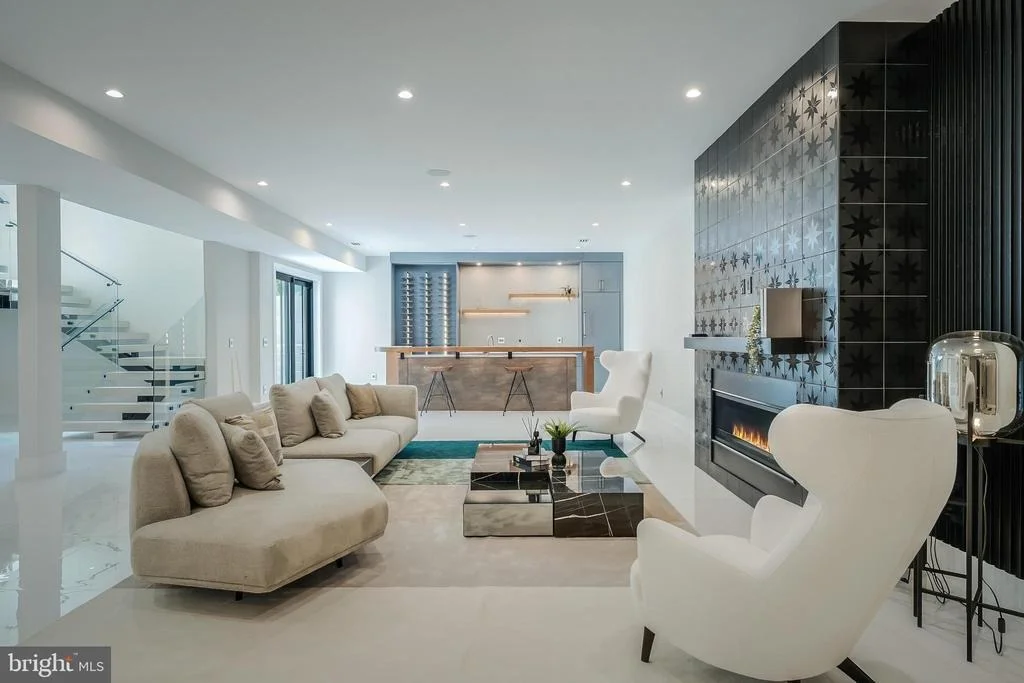 Photo of 7841 OLD DOMINION DRIVE
