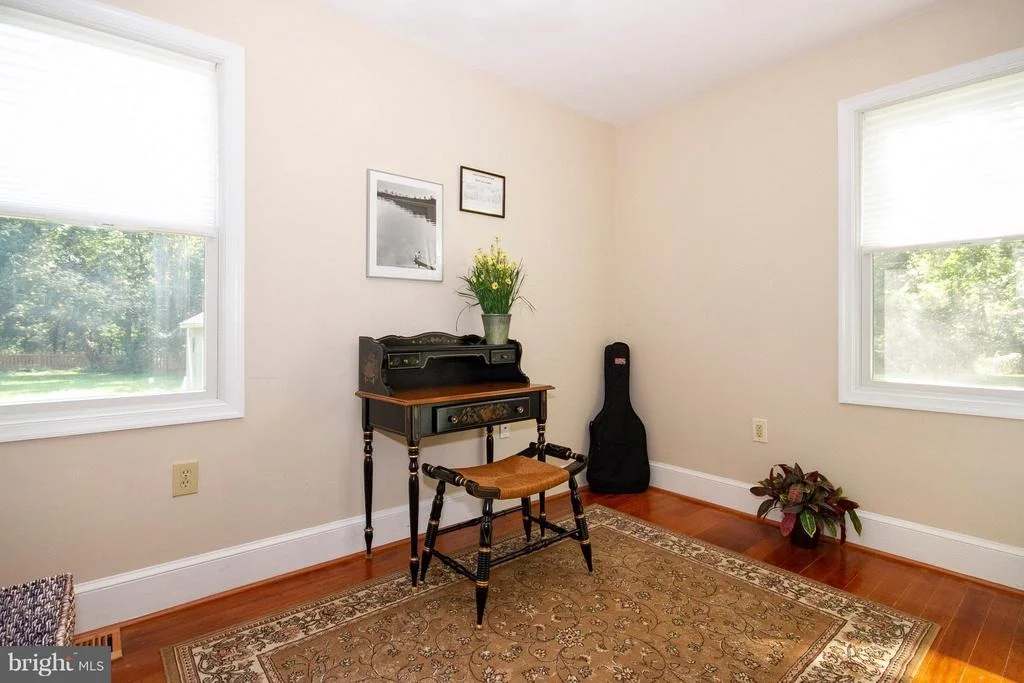 Photo of 987 PATUXENT ROAD