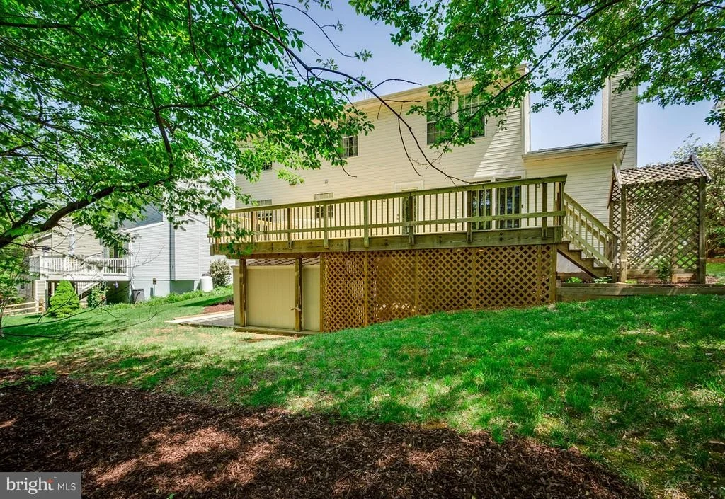 Photo of 9549 RED APPLE LANE