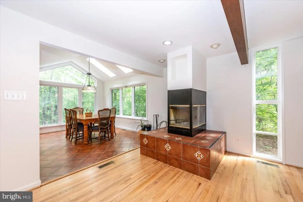 Photo of 9441 HOLBROOK