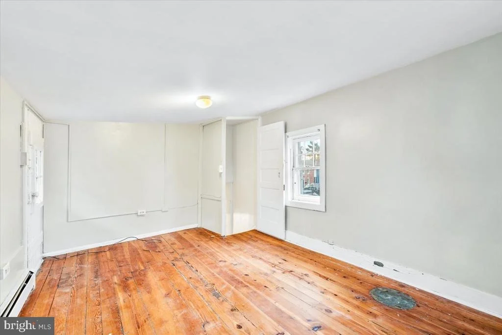 Photo of 129 W 5TH STREET