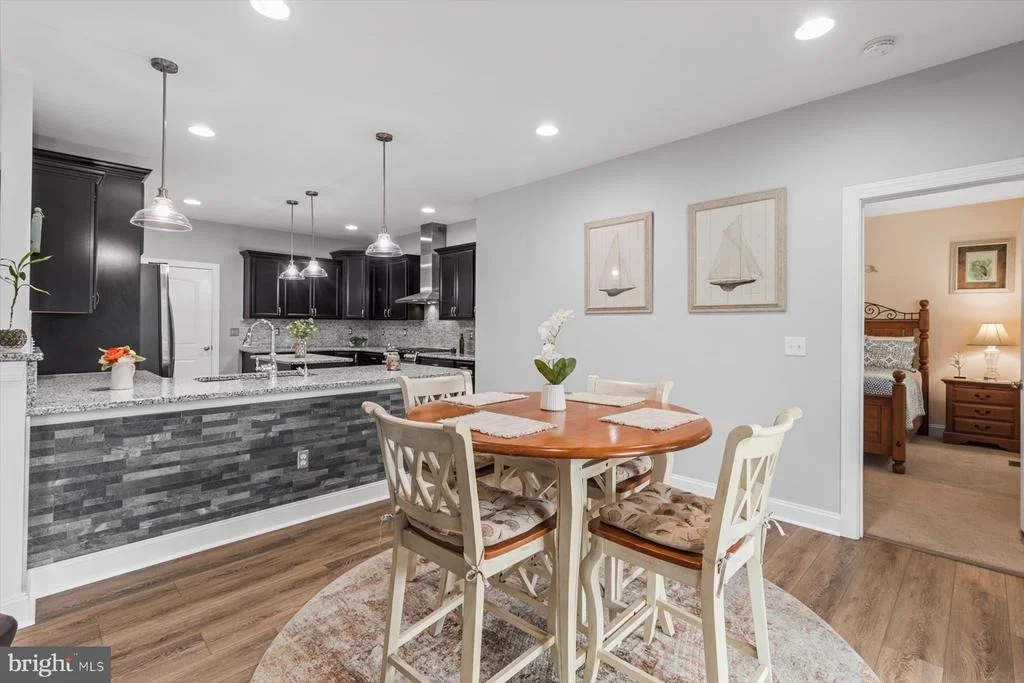 Photo of 24860 MISTLETOE DRIVE