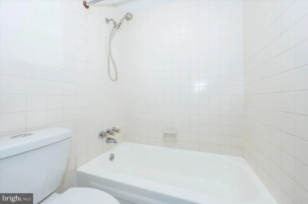 Photo of 9441 HOLBROOK