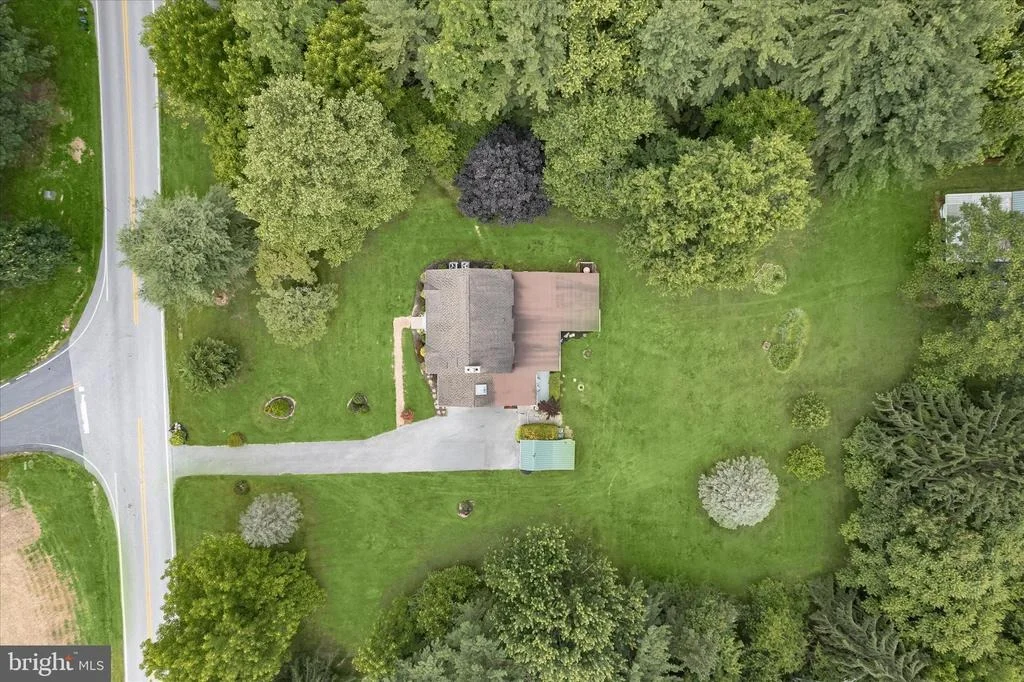 Photo of 2319 BRADDOCK ROAD