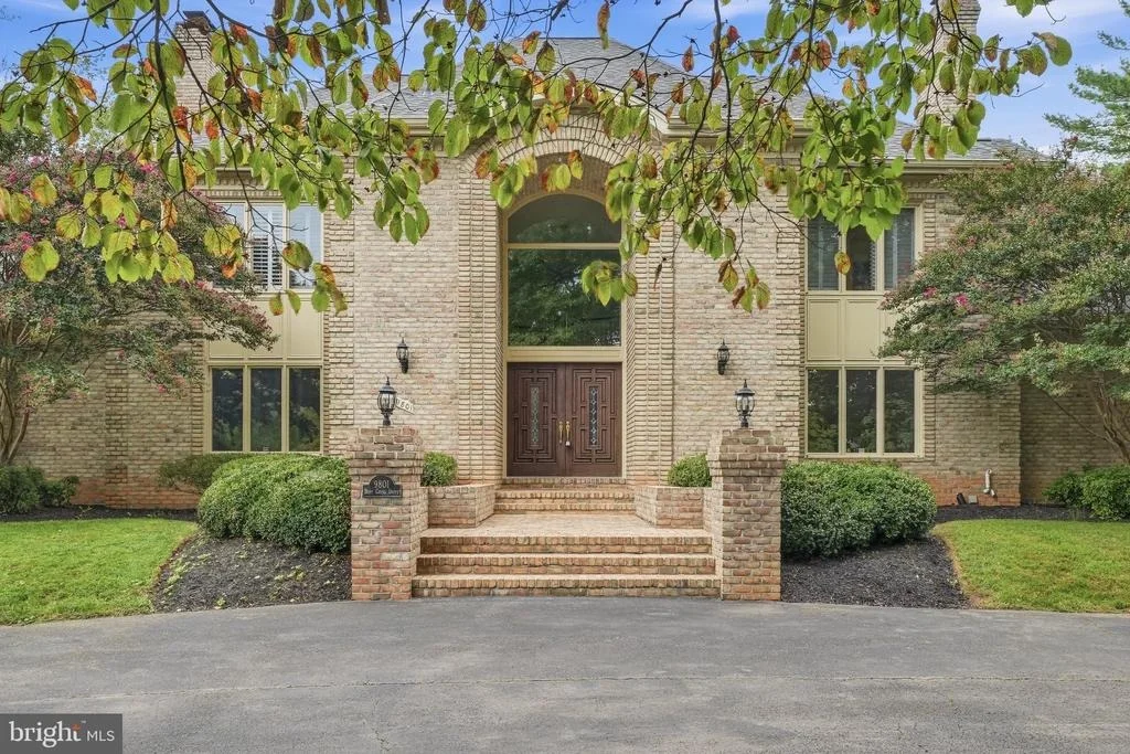 Photo of 9801 BENTCROSS DRIVE