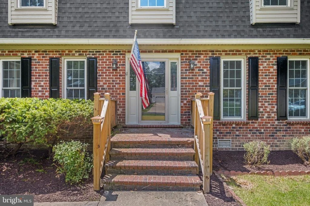 Photo of 9 SANFORD CIRCLE