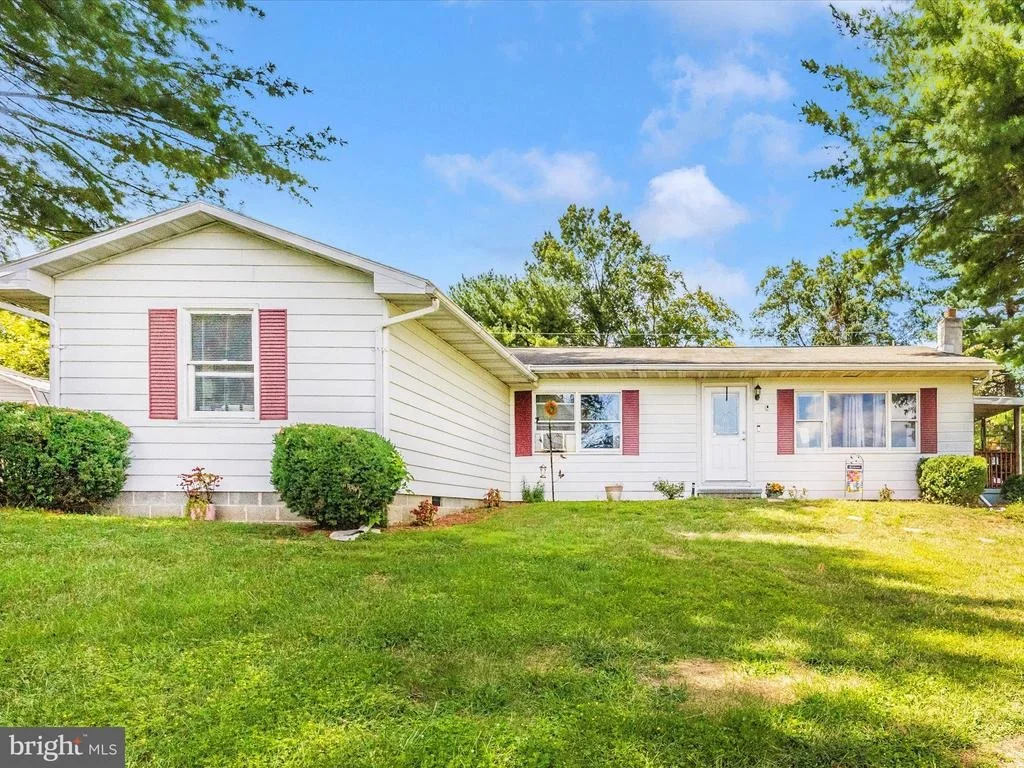 Photo of 7612 MCCLELLAN AVENUE