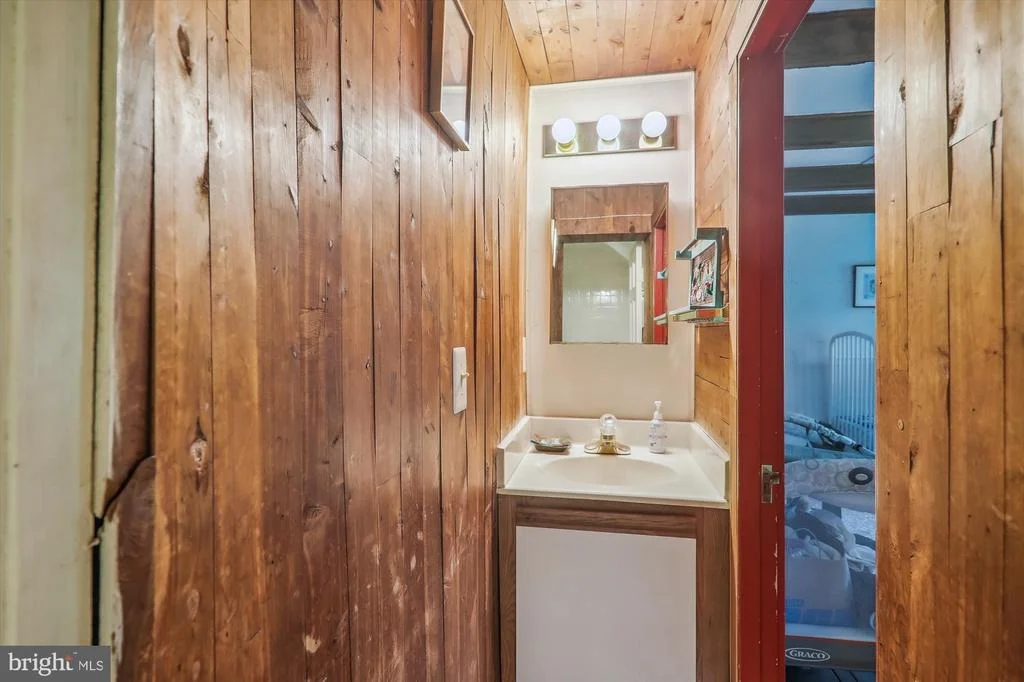 Photo of 1820 TUCKER LANE