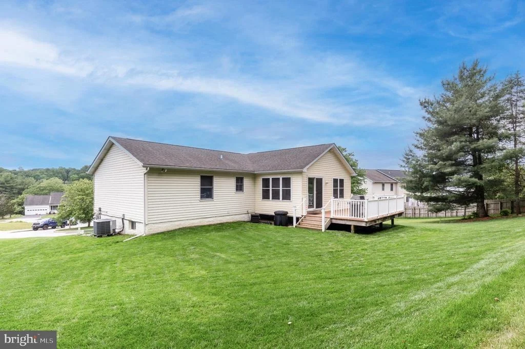 Photo of 312 INVERNESS CLOSE