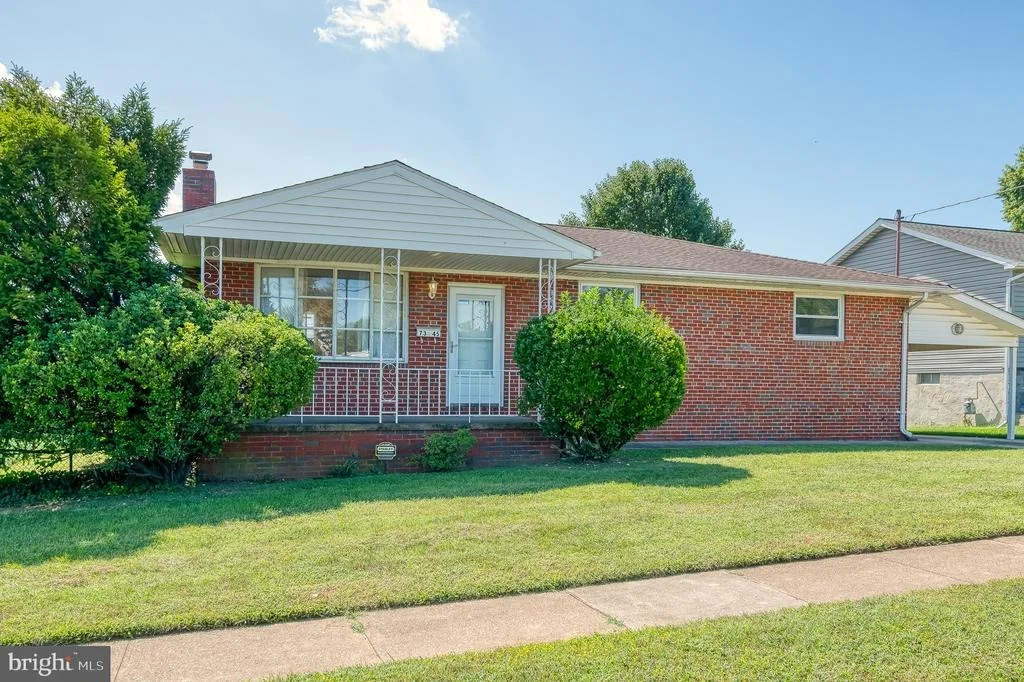 Photo of 7345 MANCHESTER ROAD