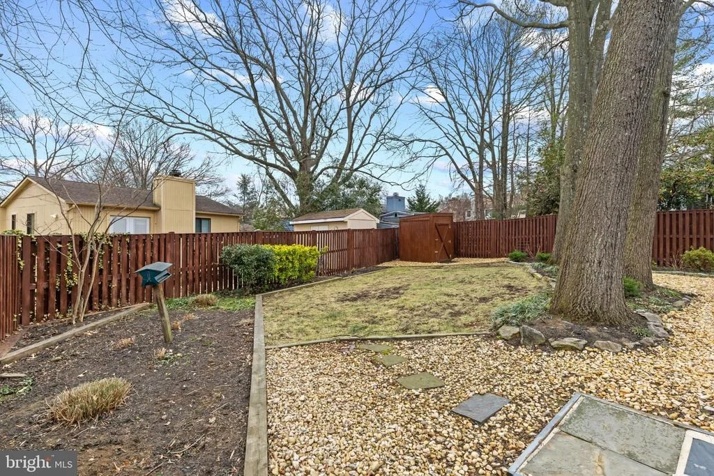 Photo of 1394 STONECREEK ROAD