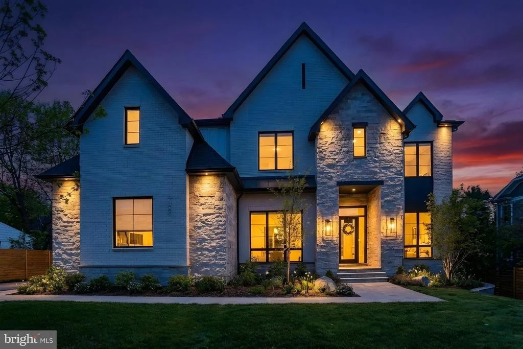 Photo of 1100 BALLS HILL ROAD