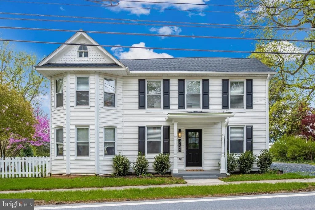 Photo of 3704 BUCKEYSTOWN PIKE