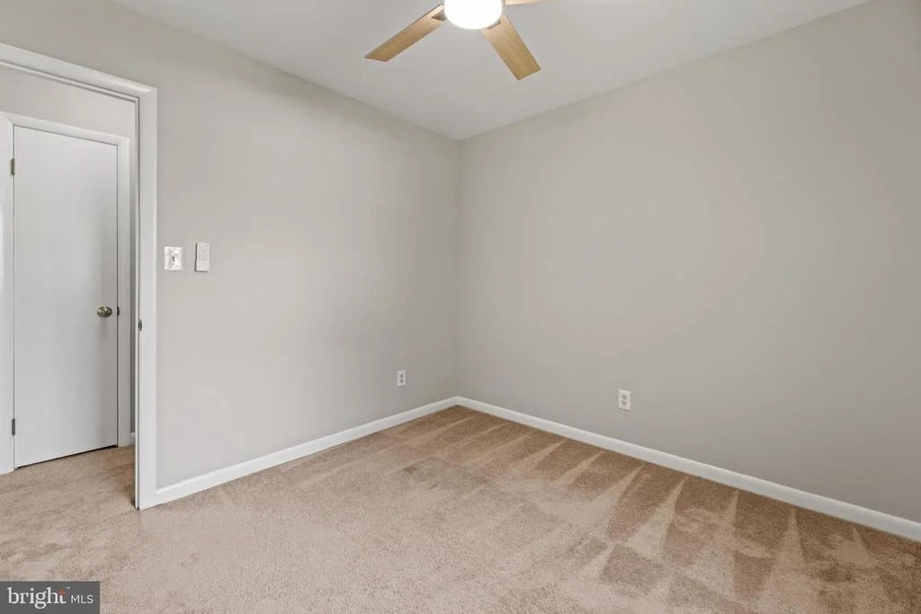 Photo of 593 PLAIN ROAD