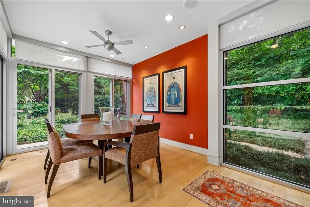 Photo of 1212 WOODSIDE PARKWAY