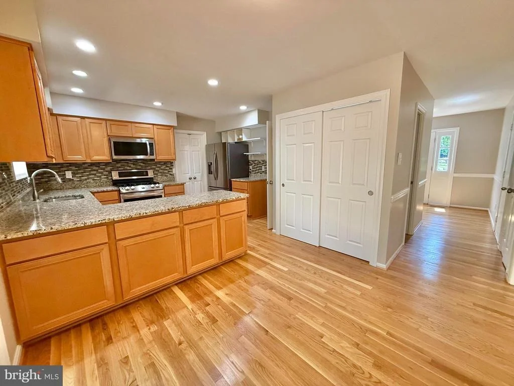 Photo of 9714 CHURCH WAY