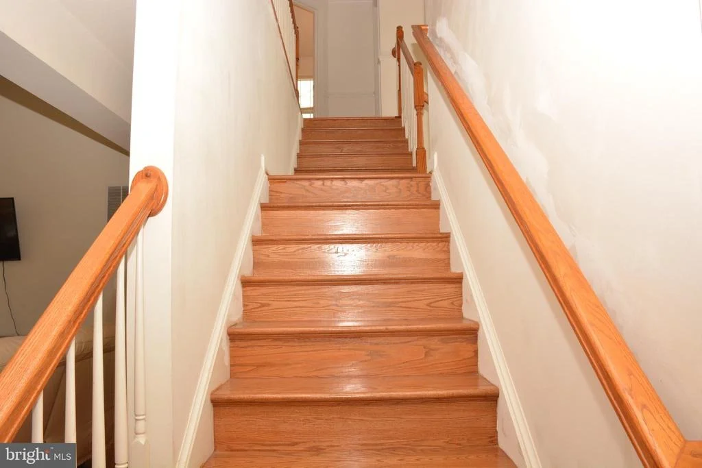 Photo of 2432 NICOL CIRCLE