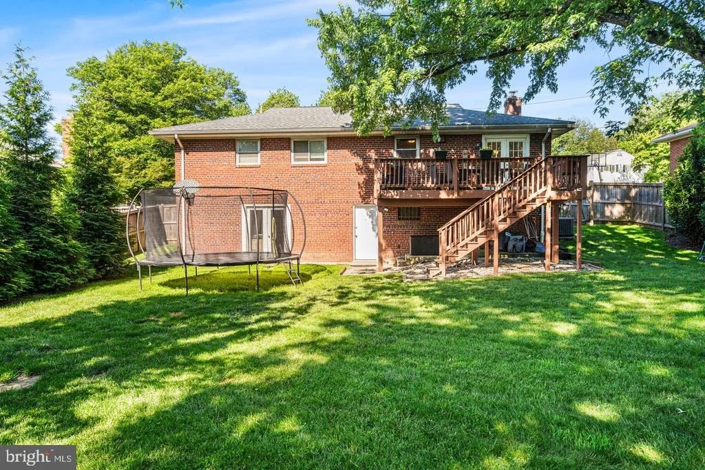 Photo of 2305 PEGGY LANE