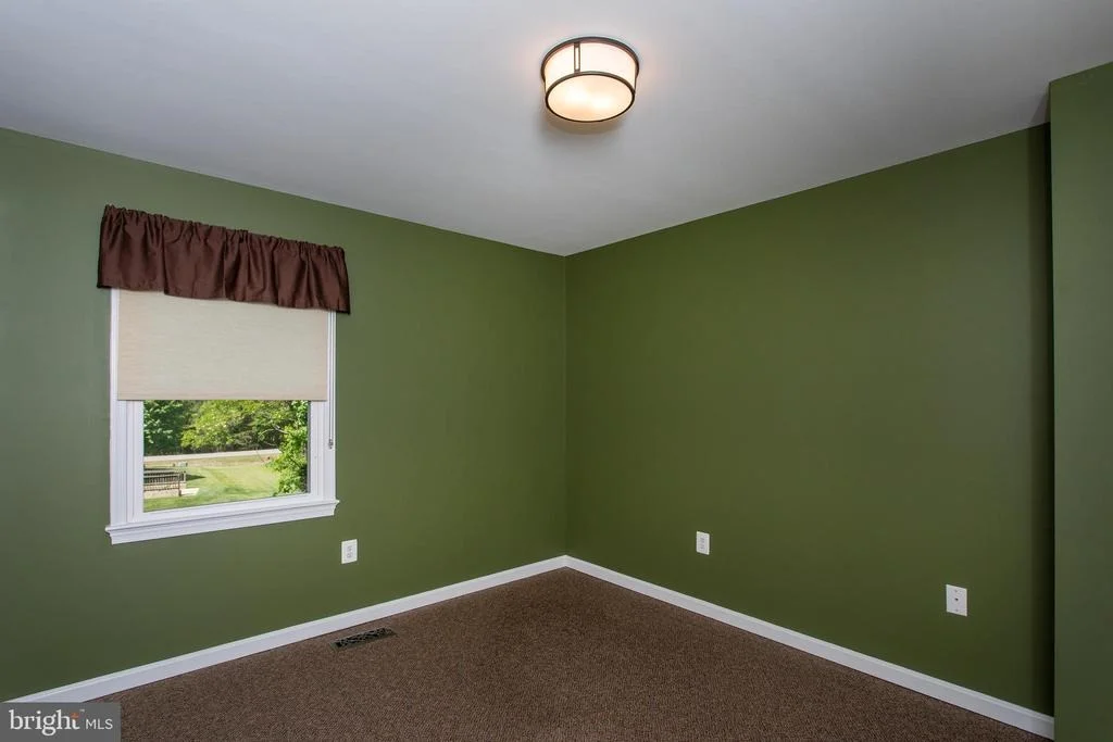Photo of 540 THUNDERBIRD DRIVE