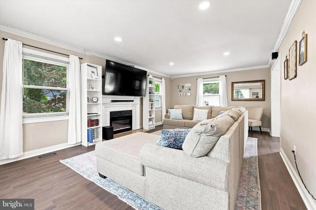 Photo of 61 ELSIN LANE