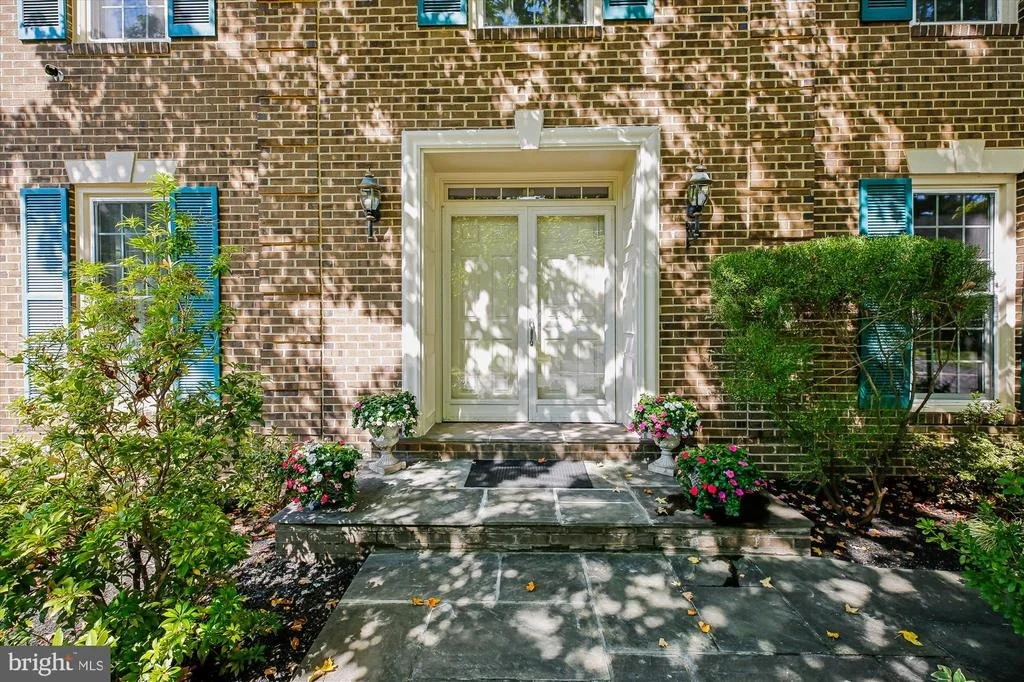 Photo of 9537 FOX HOLLOW