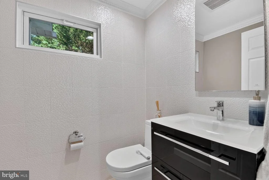 Photo of 9 RICHVIEW COURT