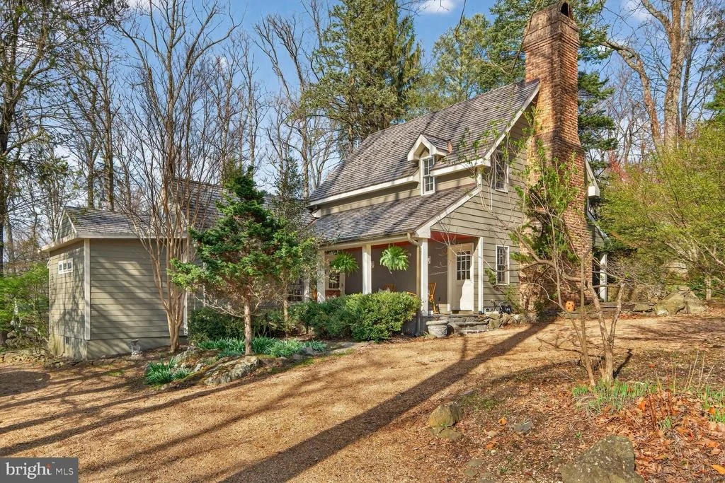 Photo of 17641 RAVEN ROCKS ROAD