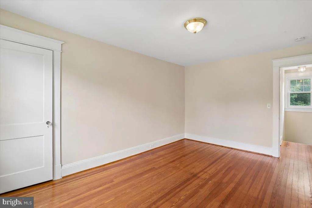 Photo of 9501 COLESVILLE ROAD