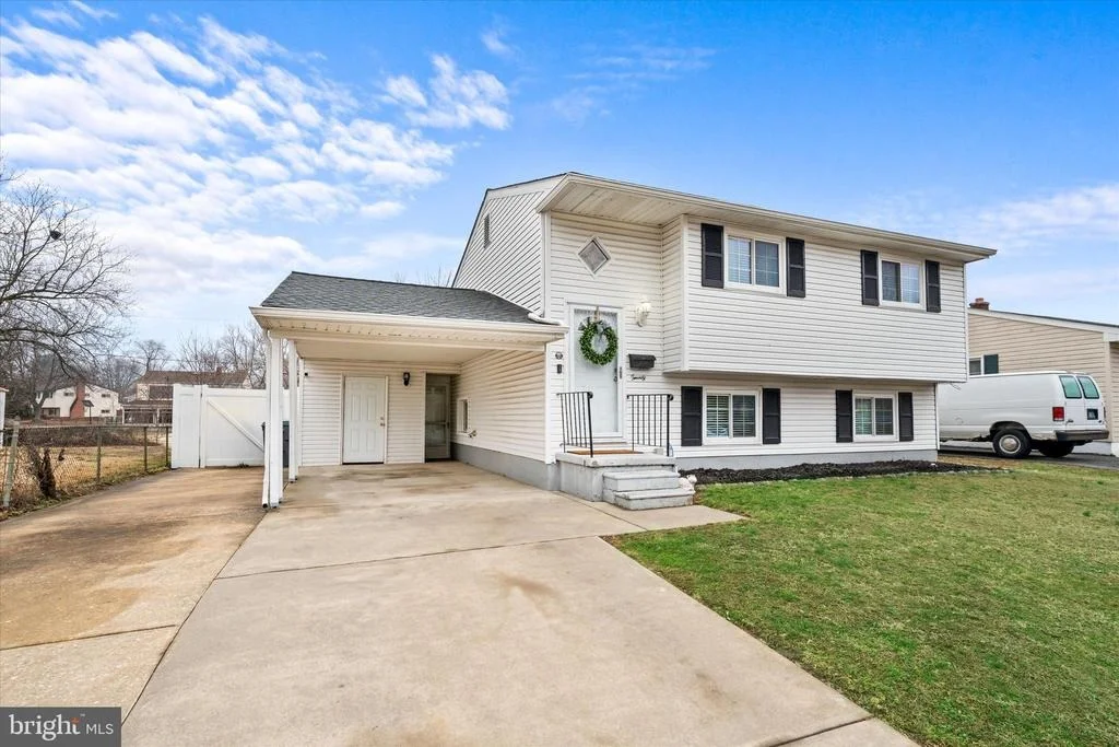 Photo of 20 RAMBLETON DRIVE