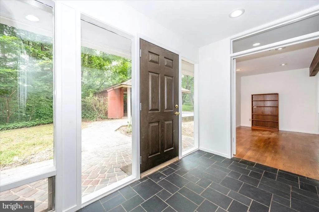 Photo of 9441 HOLBROOK