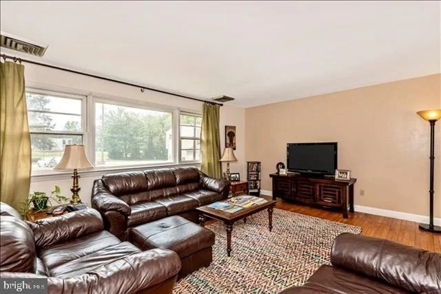 Photo of 4115 MUNCASTER MILL