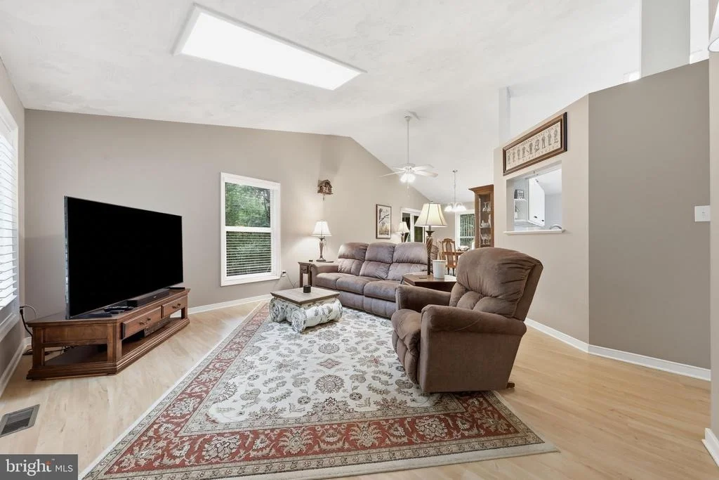 Photo of 18664 RIVERGATE ROAD