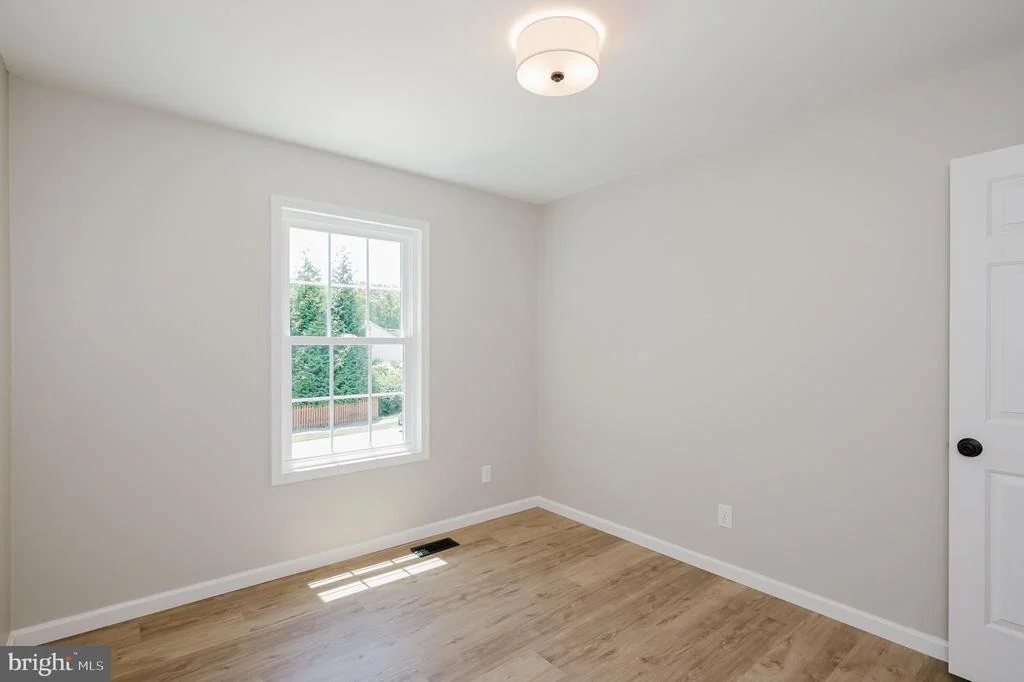 Photo of 208 DECOY DRIVE