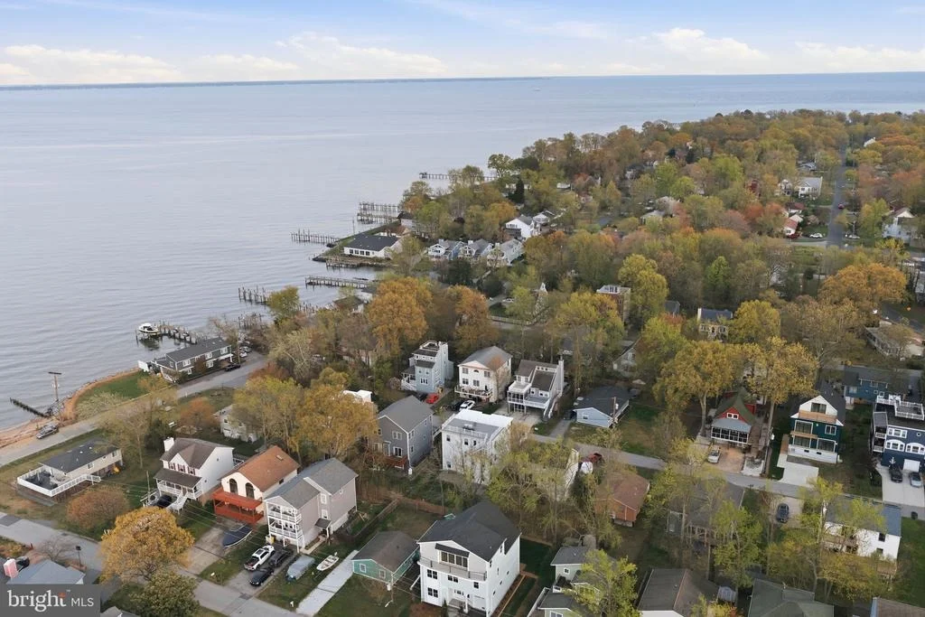 Photo of 1422 HOWARD ROAD