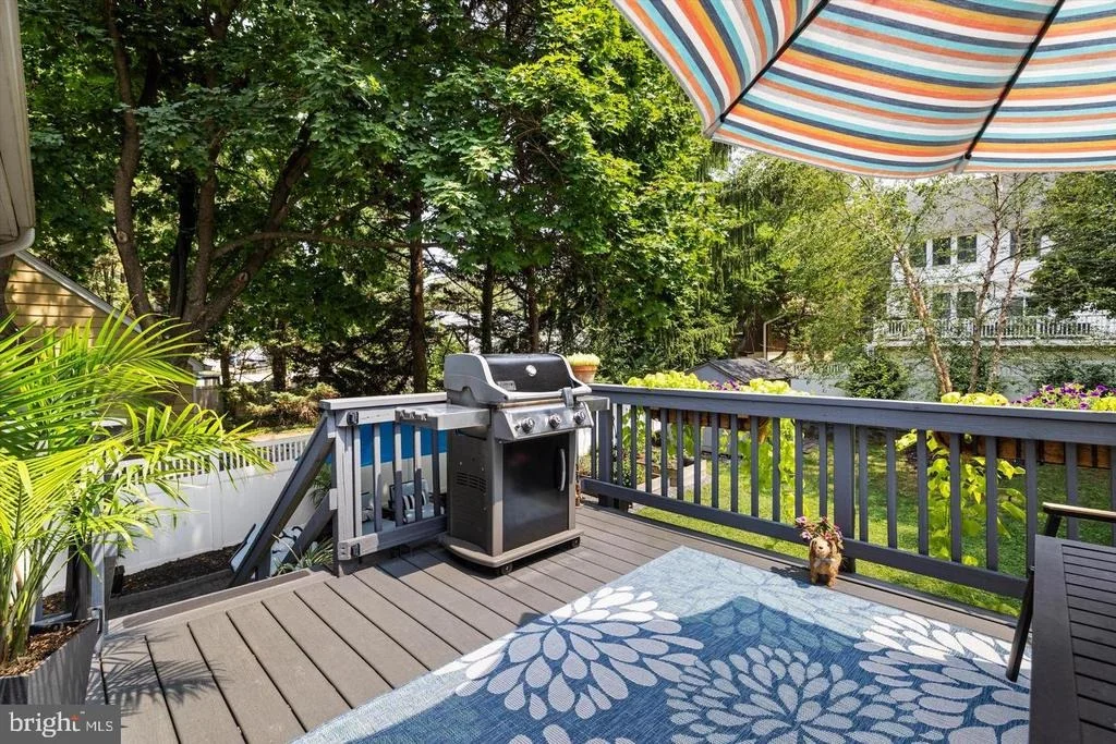 Photo of 228 DEWEY DRIVE