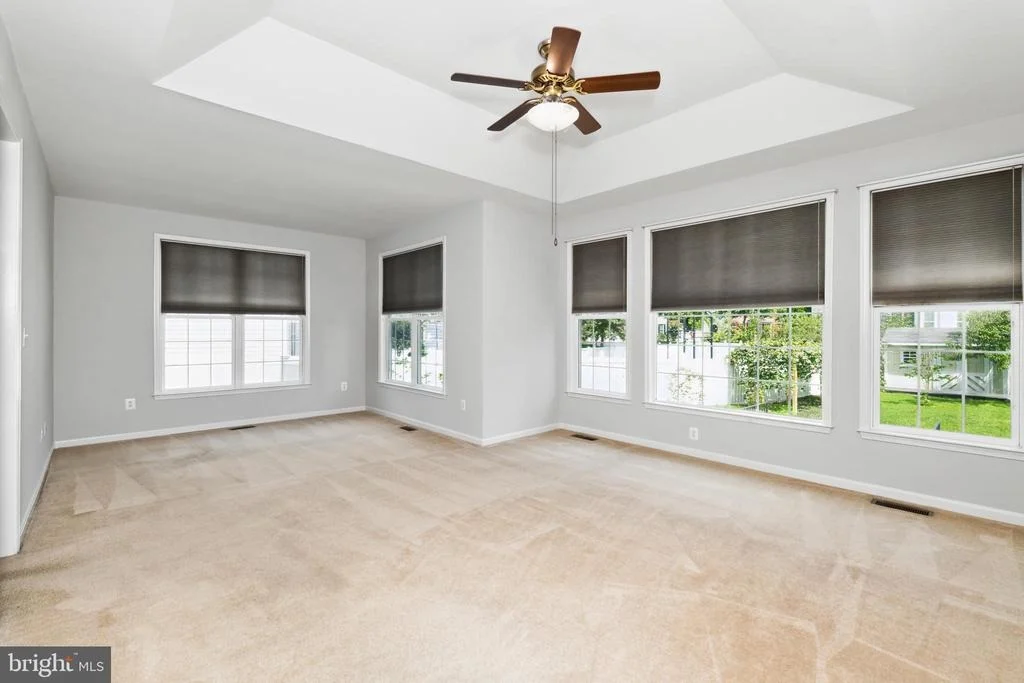 Photo of 457 UNIVERSITY DRIVE