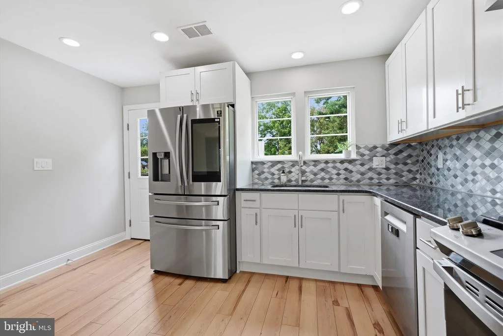 Photo of 1633 REED ROAD